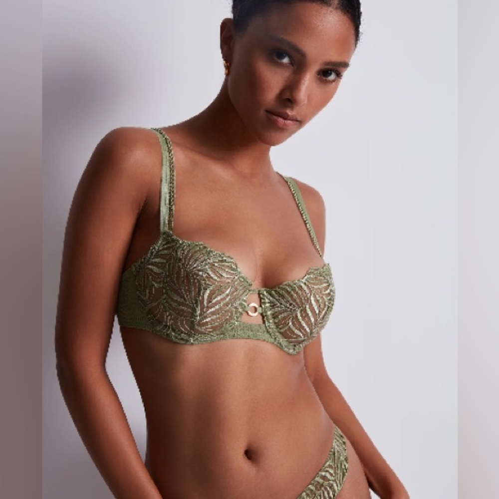 * NWOT* Aubade Paradis Exotique Half Cup Bra mint green pristine condition 32B